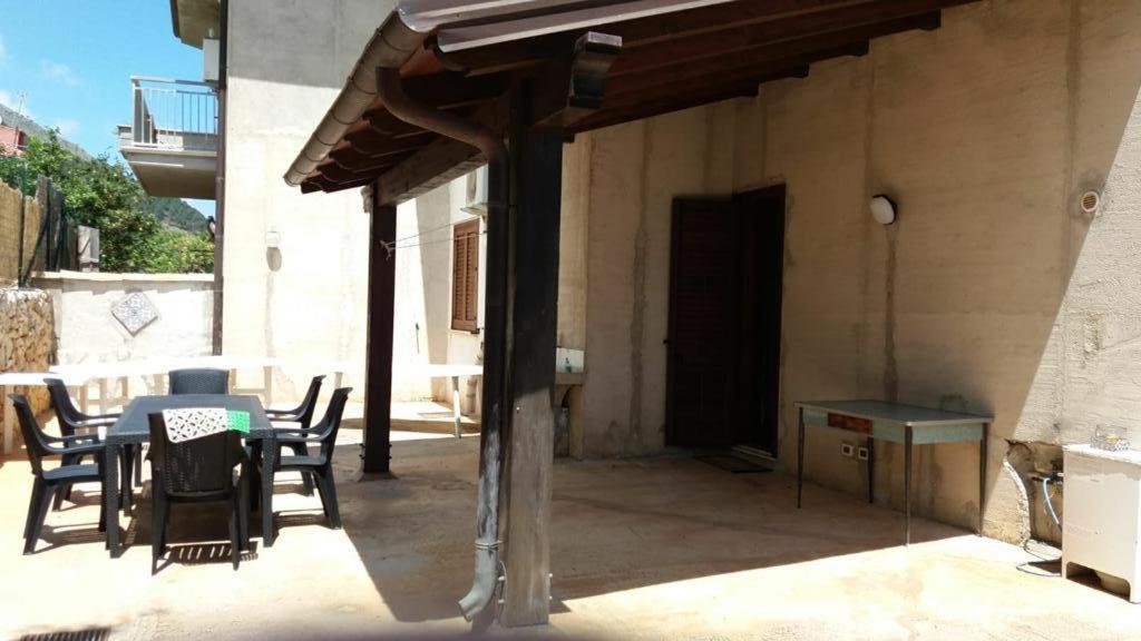 Appartamento In Villa Splendente Кастеламаре дел Голфо Екстериор снимка