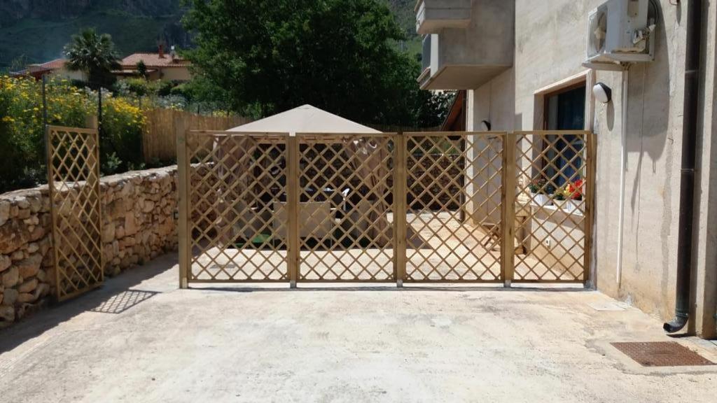 Appartamento In Villa Splendente Кастеламаре дел Голфо Екстериор снимка